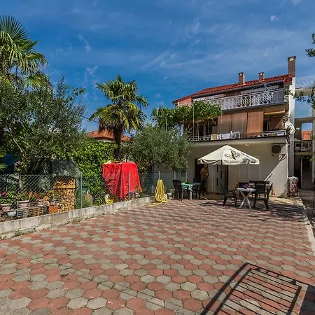 Nadalina Apartment *