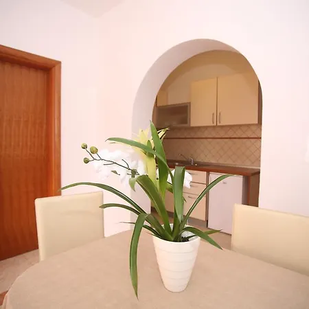 Apartment Nadalina *